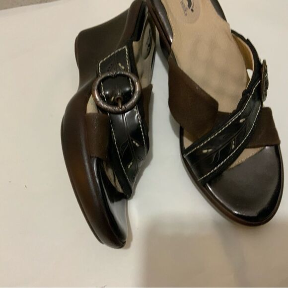 Softwalk Women's Wedge Sandals, size 8M - Picture 4 of 10